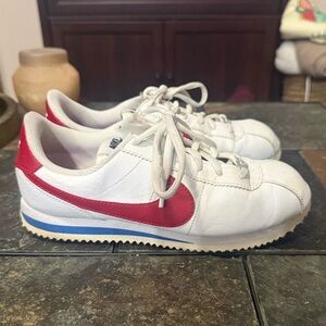 Classic Nike Cortez- White with Red Swoosh 5Y